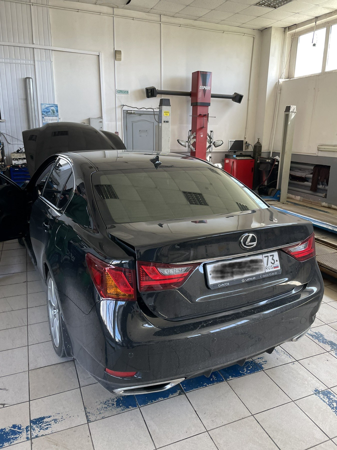 Lexus на диагностическом стенде в Премьере